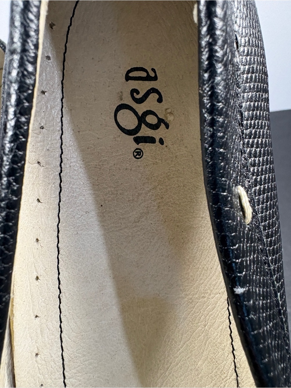asgi Black Lizard Embossed Leather Driving Loafers with Silver Rhinestone Detail - Picture 7 of 9